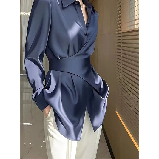 Chemise en satin bleu