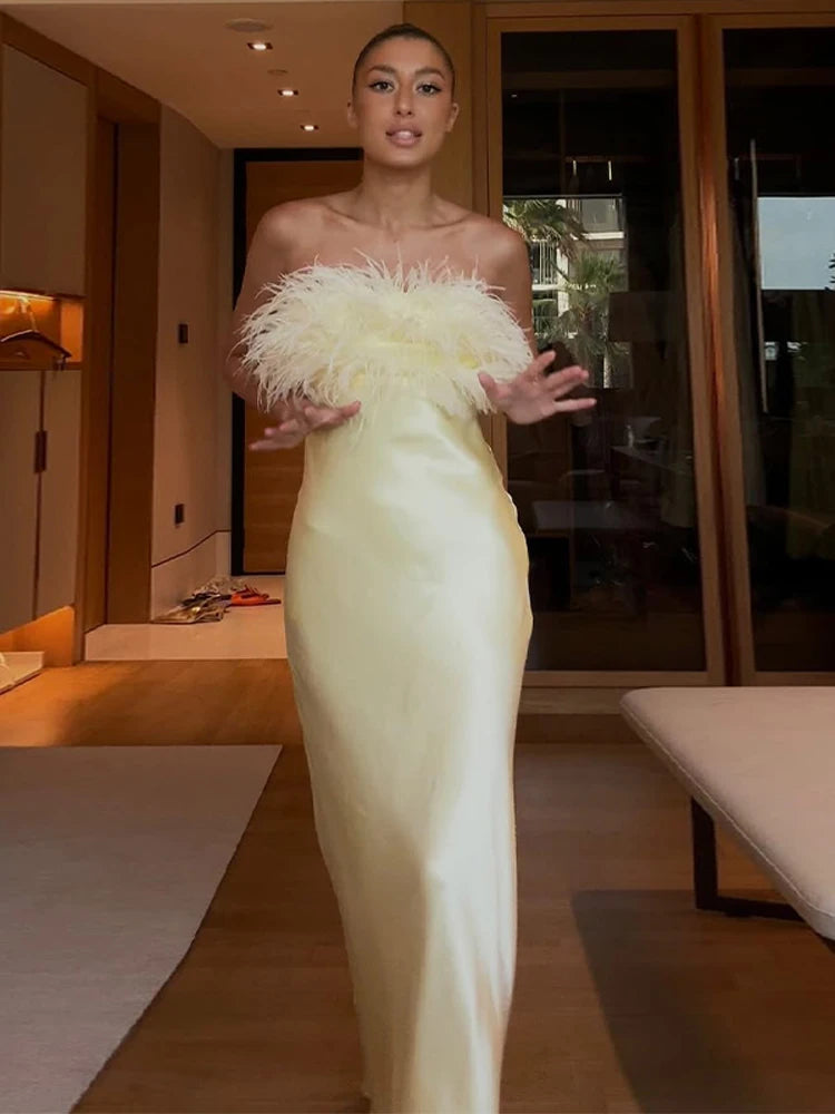 Robe Cocktail en Satin