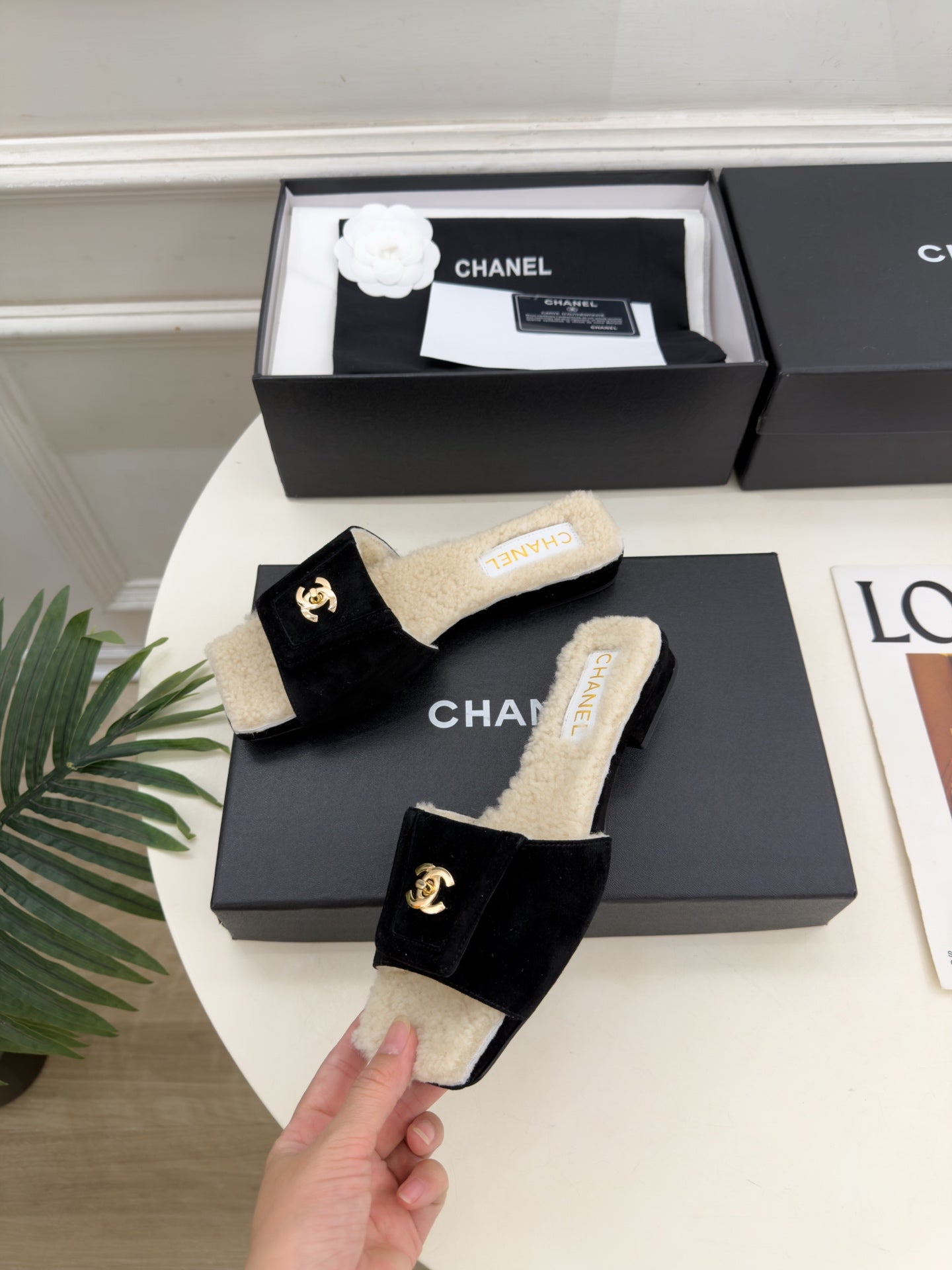 CC Shearling CC-Logo Flat Slide Suede Leather 164890