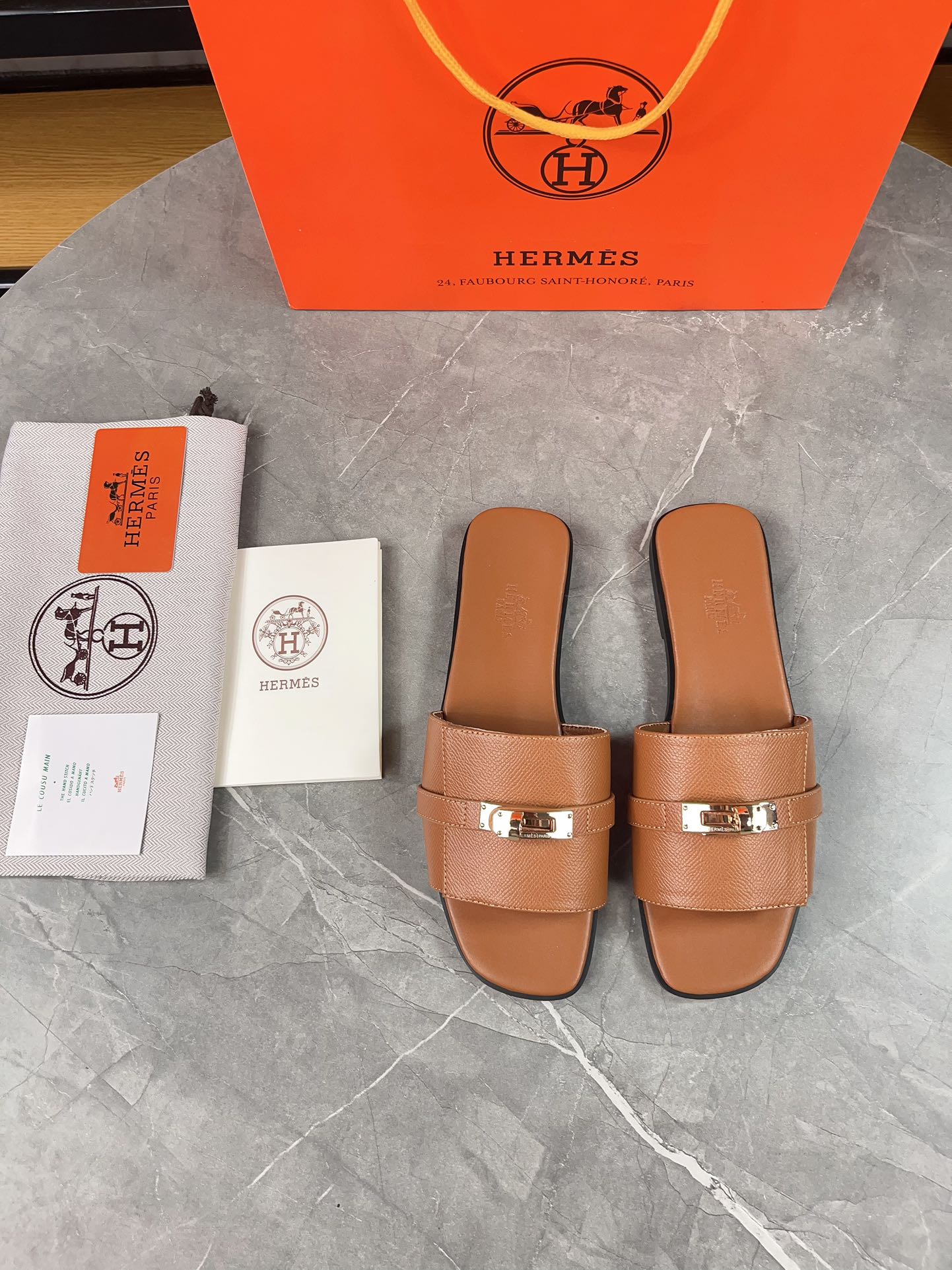 HM 26s Giulia Sandal Kelly Buckle Leather 936453