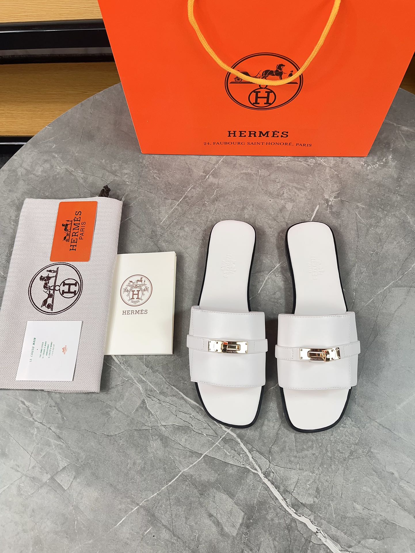 HM 26s Giulia Sandal Kelly Buckle Leather 936453