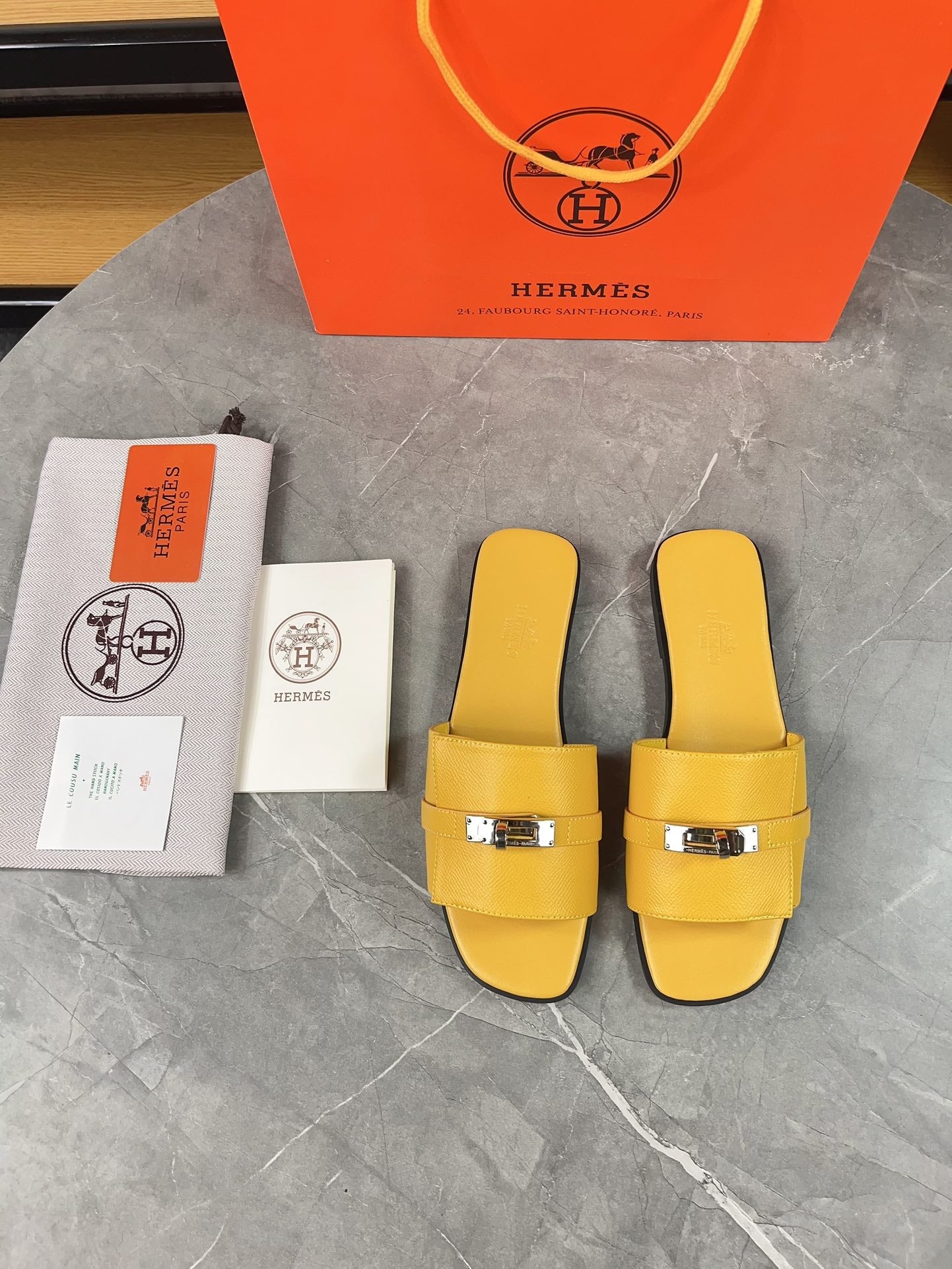 HM 26s Giulia Sandal Kelly Buckle Leather 936453
