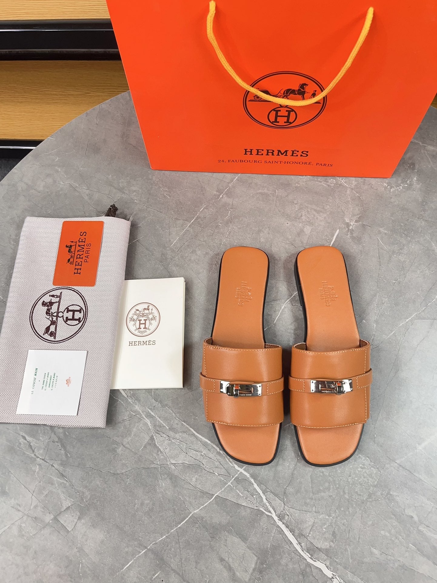 HM 26s Giulia Sandal Kelly Buckle Leather 936453