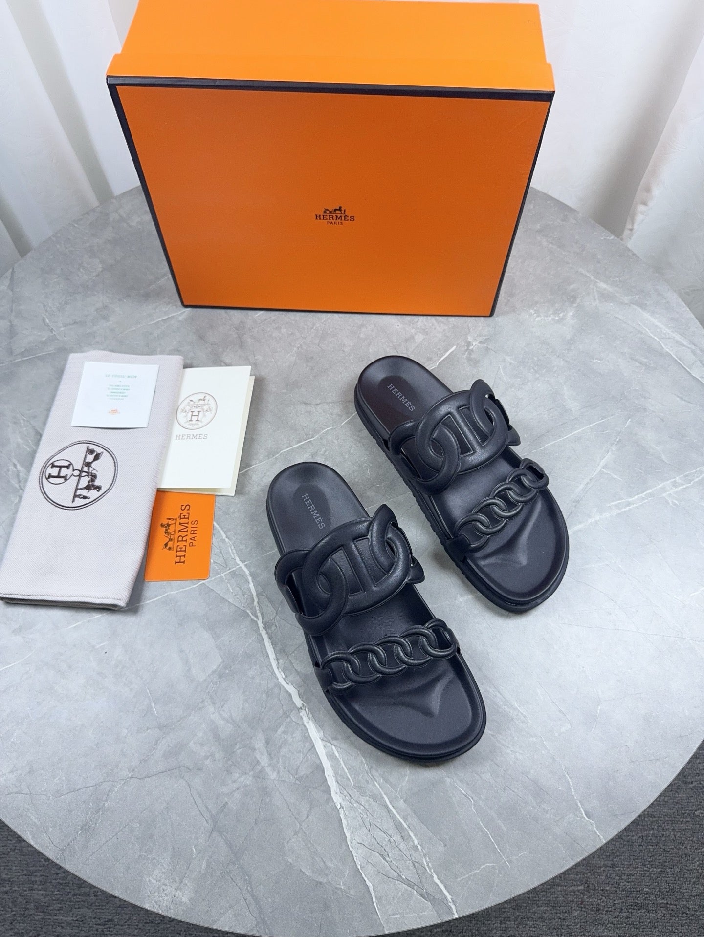 HM 26s Extra Sandals Leather 936539
