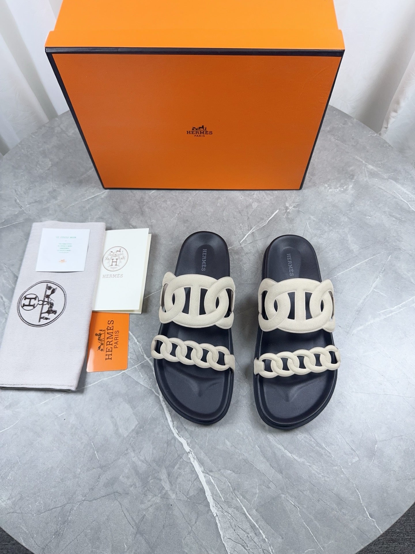 HM 26s Extra Sandals Leather 936539