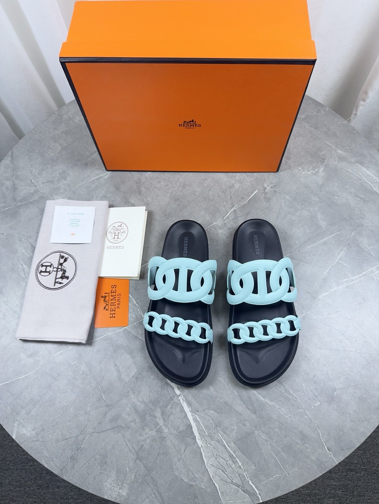 HM 26s Extra Sandals Leather 936539