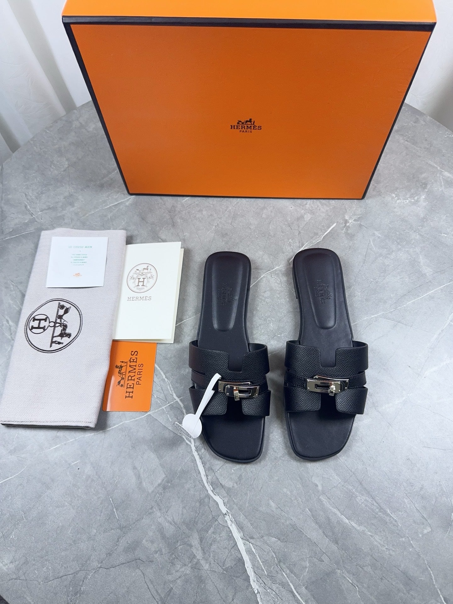 HM Oran Sandal with Kelly Buckle 936539