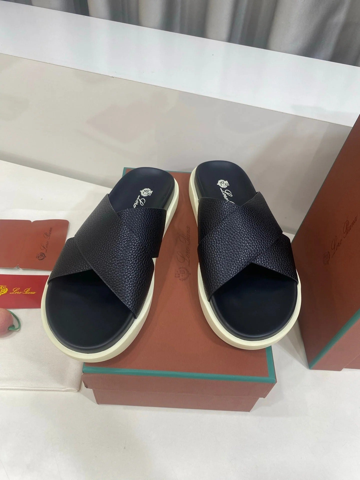 Loro Piana 2026 Cross-strap Slipper Suede Leather 911319